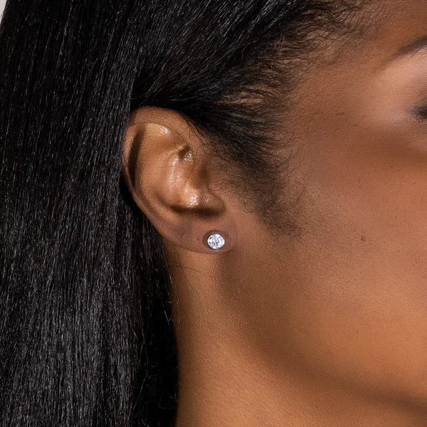 Round Brilliant Classic Bezel Stud