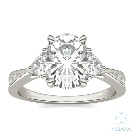 Eve Oval Three-Stone Ring
