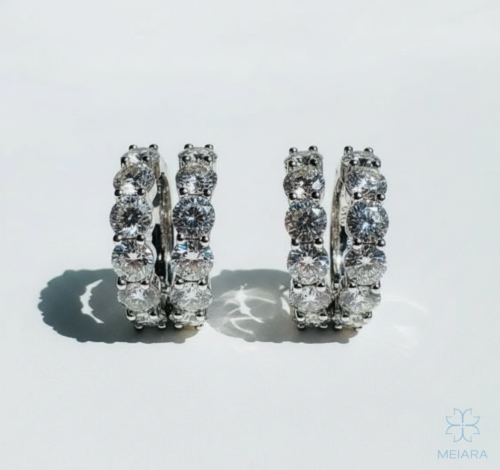 Eve VVS1 Huggie Hoop Earrings