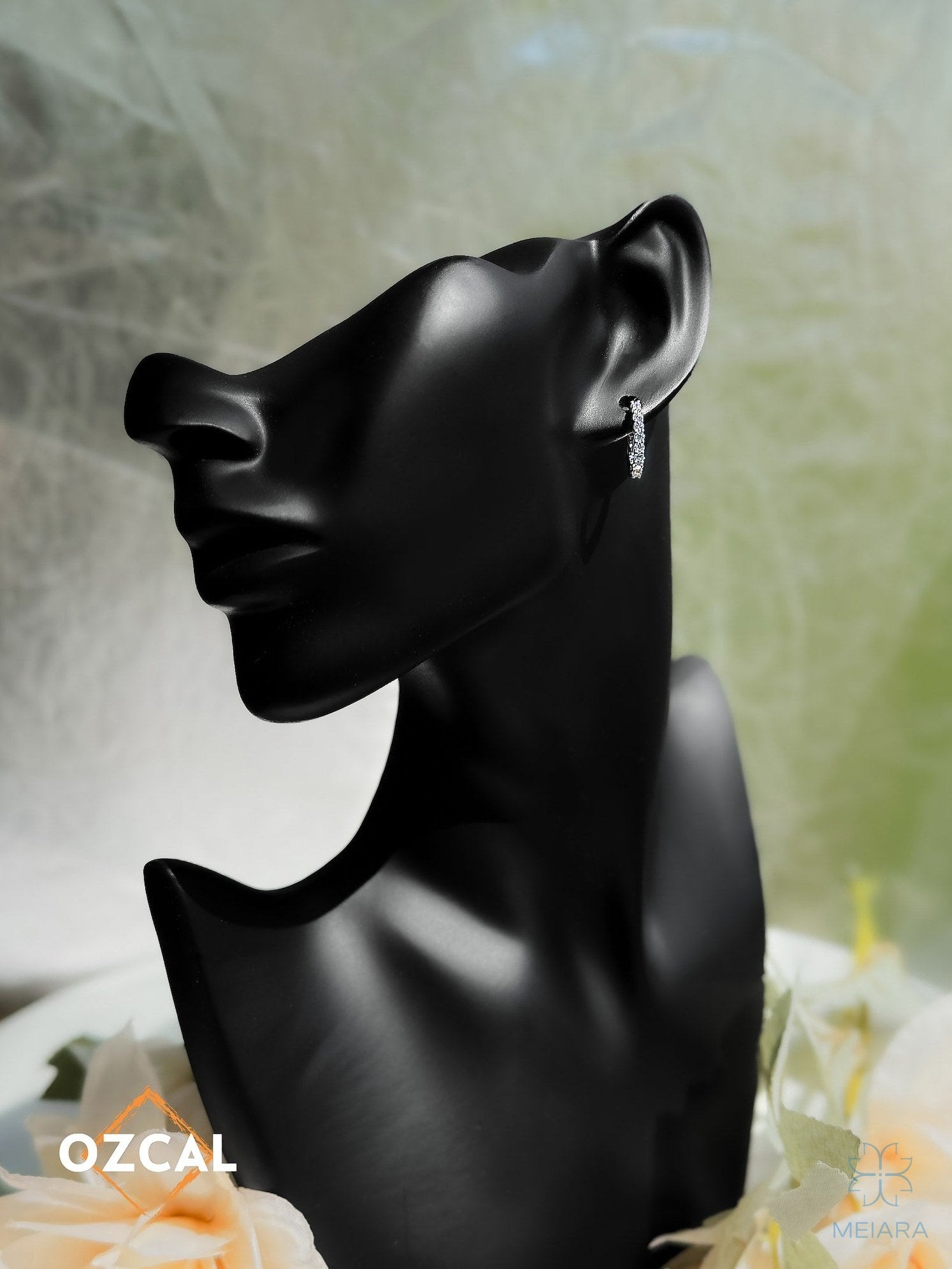 Eve VVS1 Huggie Hoop Earrings