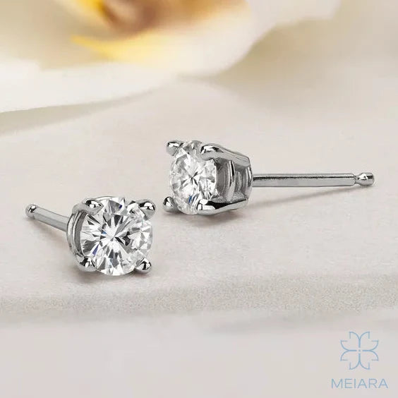 Eve Round Radiant Four-Prong Classic Basket Stud