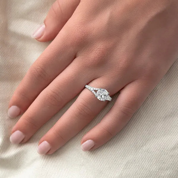 Round Brilliant Duo Engagement Ring