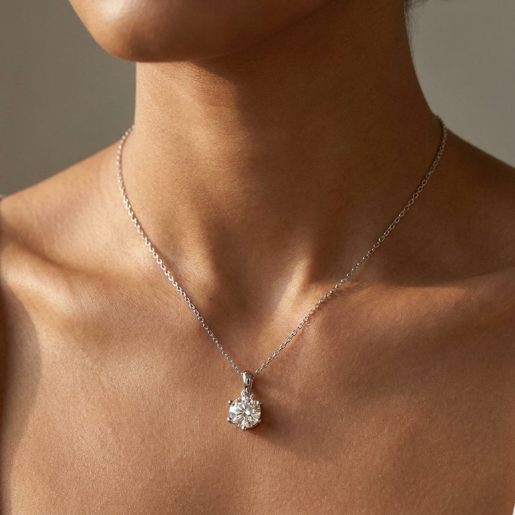 Meiara AI Lifestyle — Eve Round Cut Radiant Six Prong Pendant
