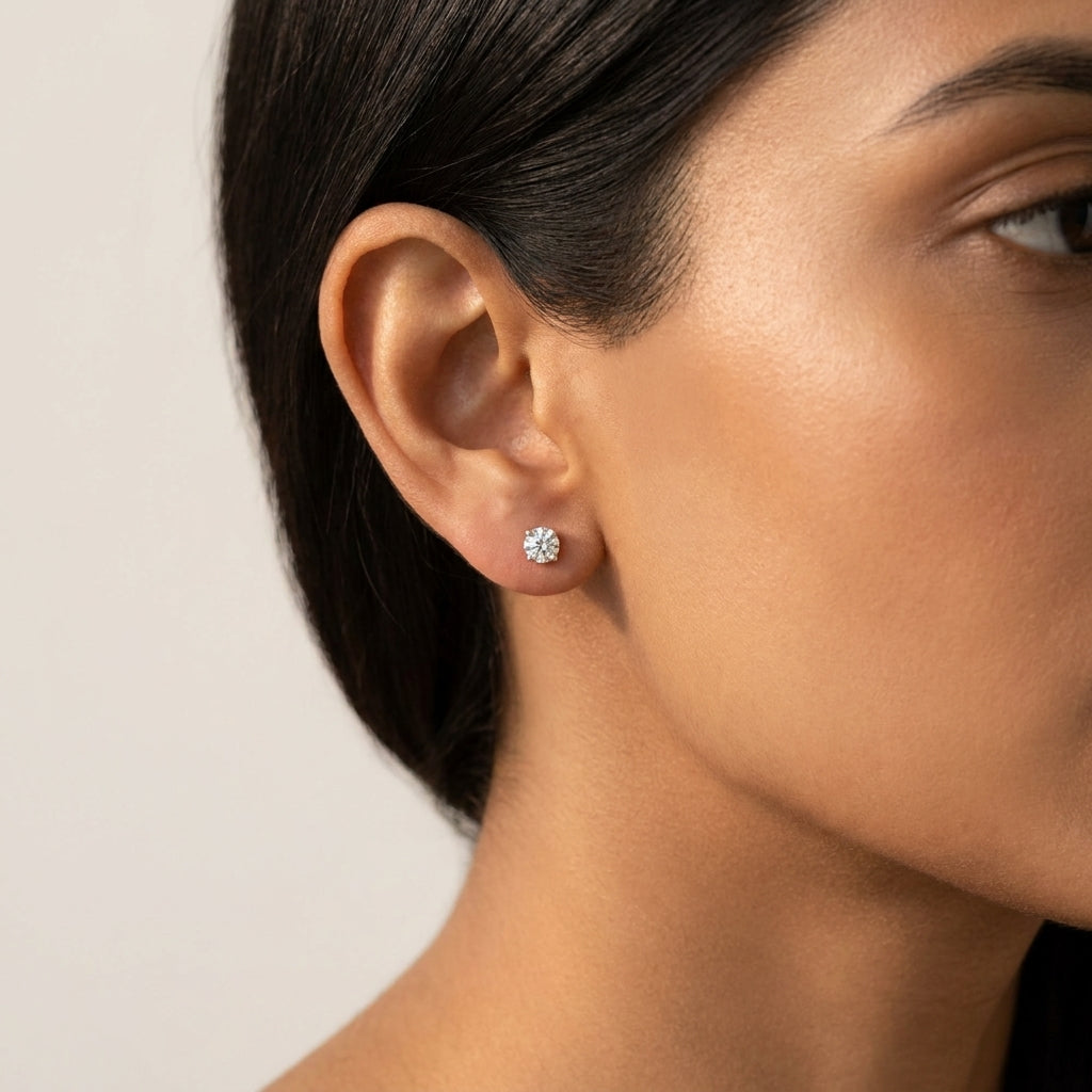 Meiara AI Lifestyle — Eve Round Radiant Four-Prong Stylish Basket Stud